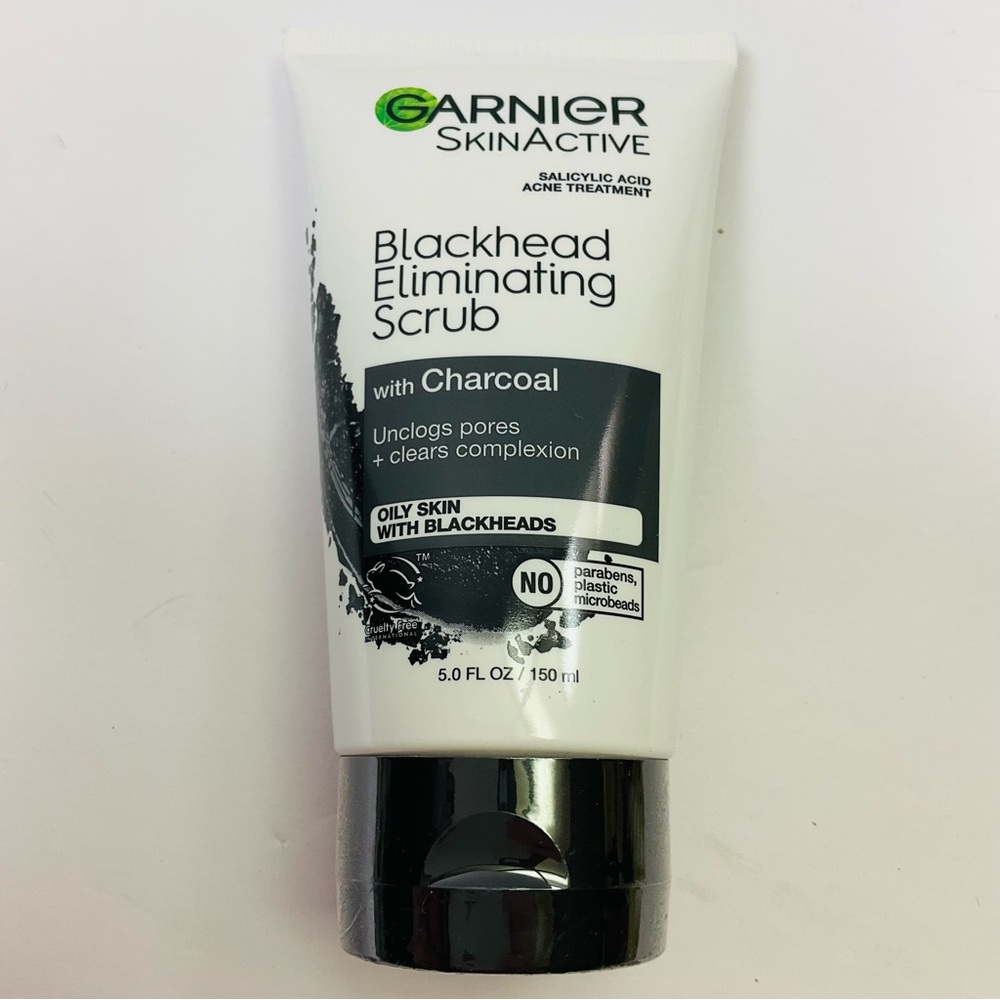 🌼4/$10🌼 NIP Garnier SkinActive Blackhead Eliminating Charcoal Scrub 5.0 FL OZ